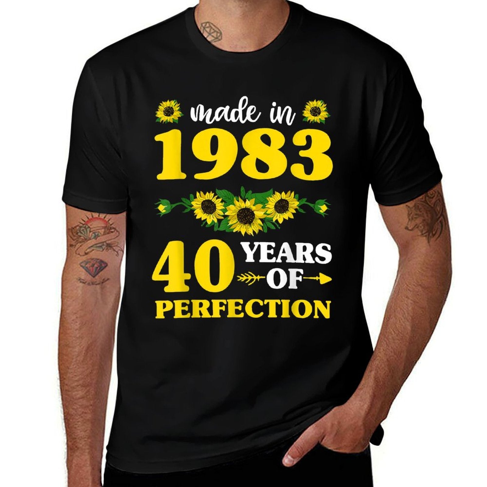 40th Birthdays For Women, Made In 1983 Sunflower  Oversized Silhouette T-Shirt