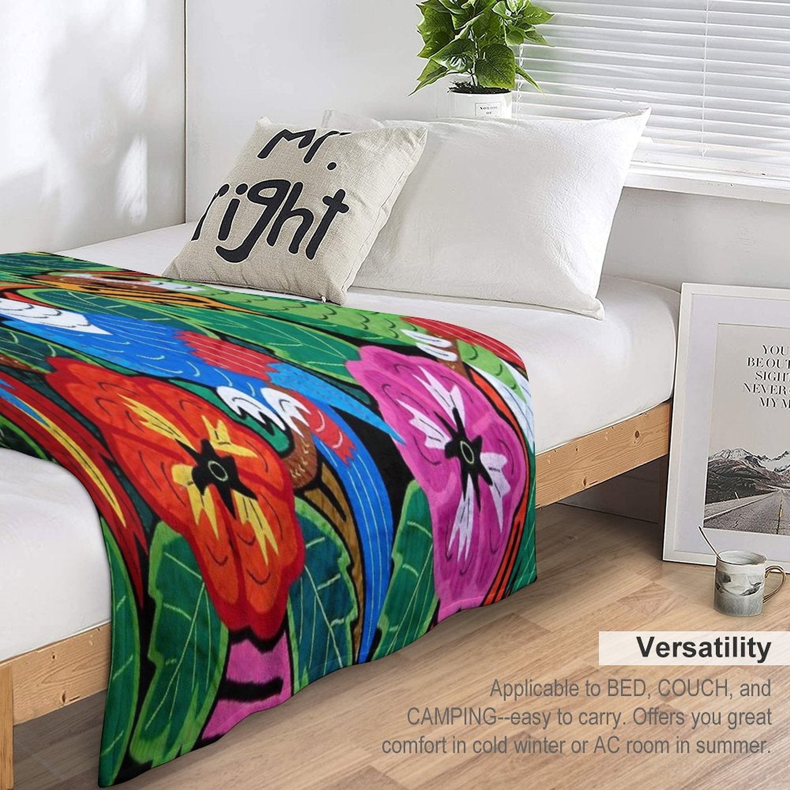 Mola Design Birdies Lightweight Throw Blanket