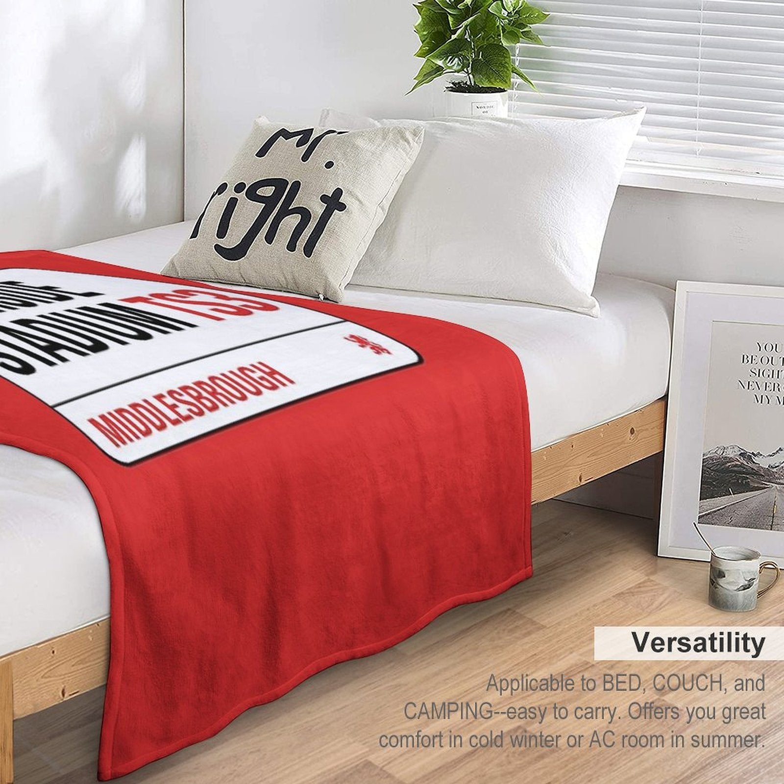 Riverside Stadium Middlesbrough Machine-washable Throw Blanket