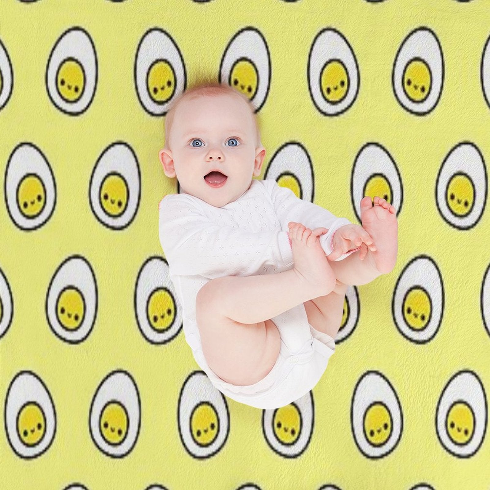Yummy Egg Compact Throw Blanket