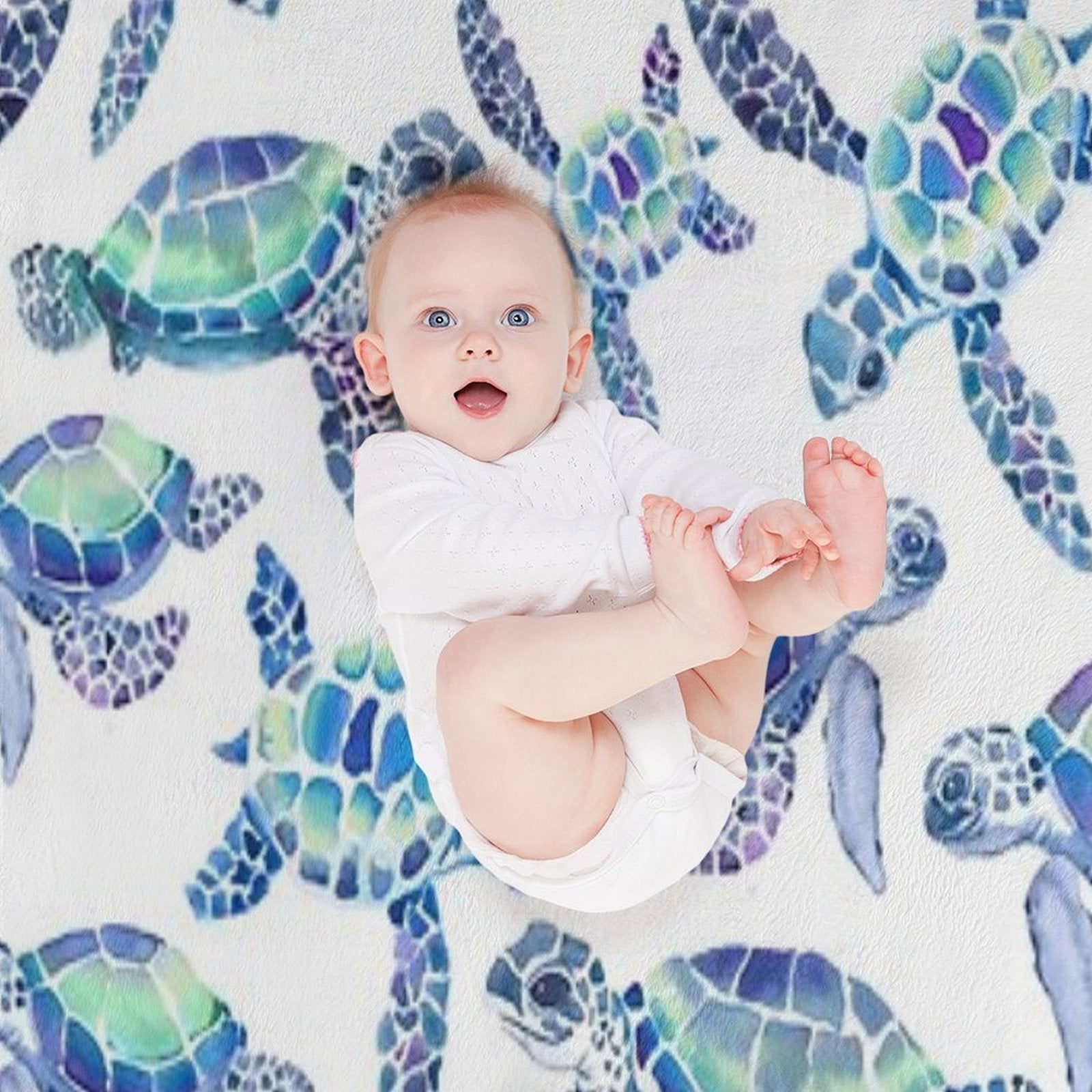 Turtles in Aqua And Blue Machine-washable Throw Blanket
