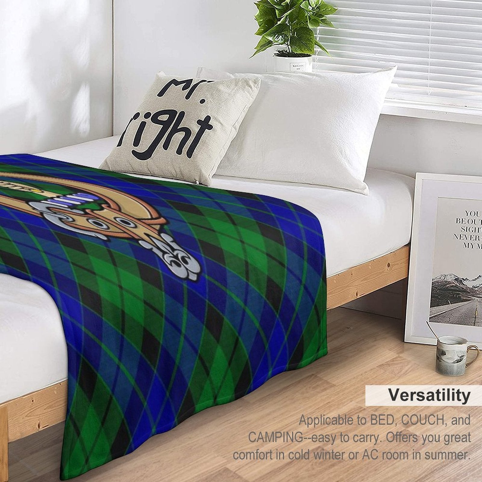 Clan MacKay Crest over Tartan Compact Throw Blanket
