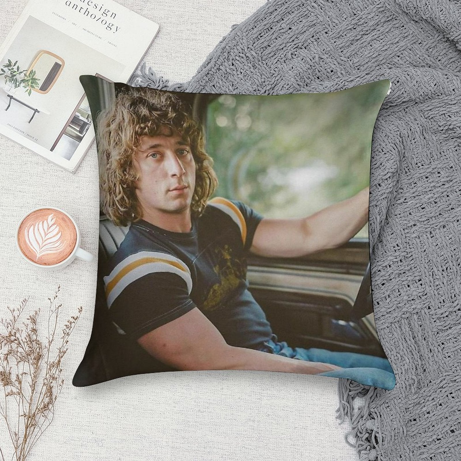 Jeremy Allen White Vintage Soft High-Density Material Throw Pillow