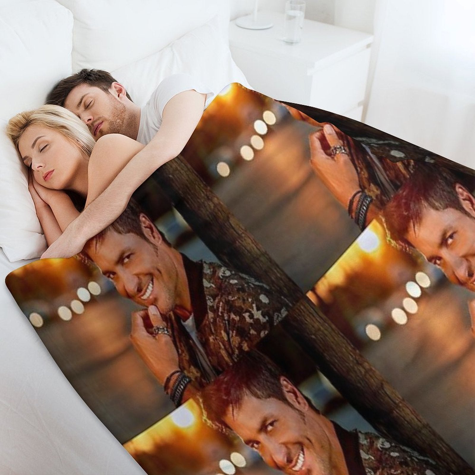 Chayanne Classic Photoshoot Machine-washable Throw Blanket