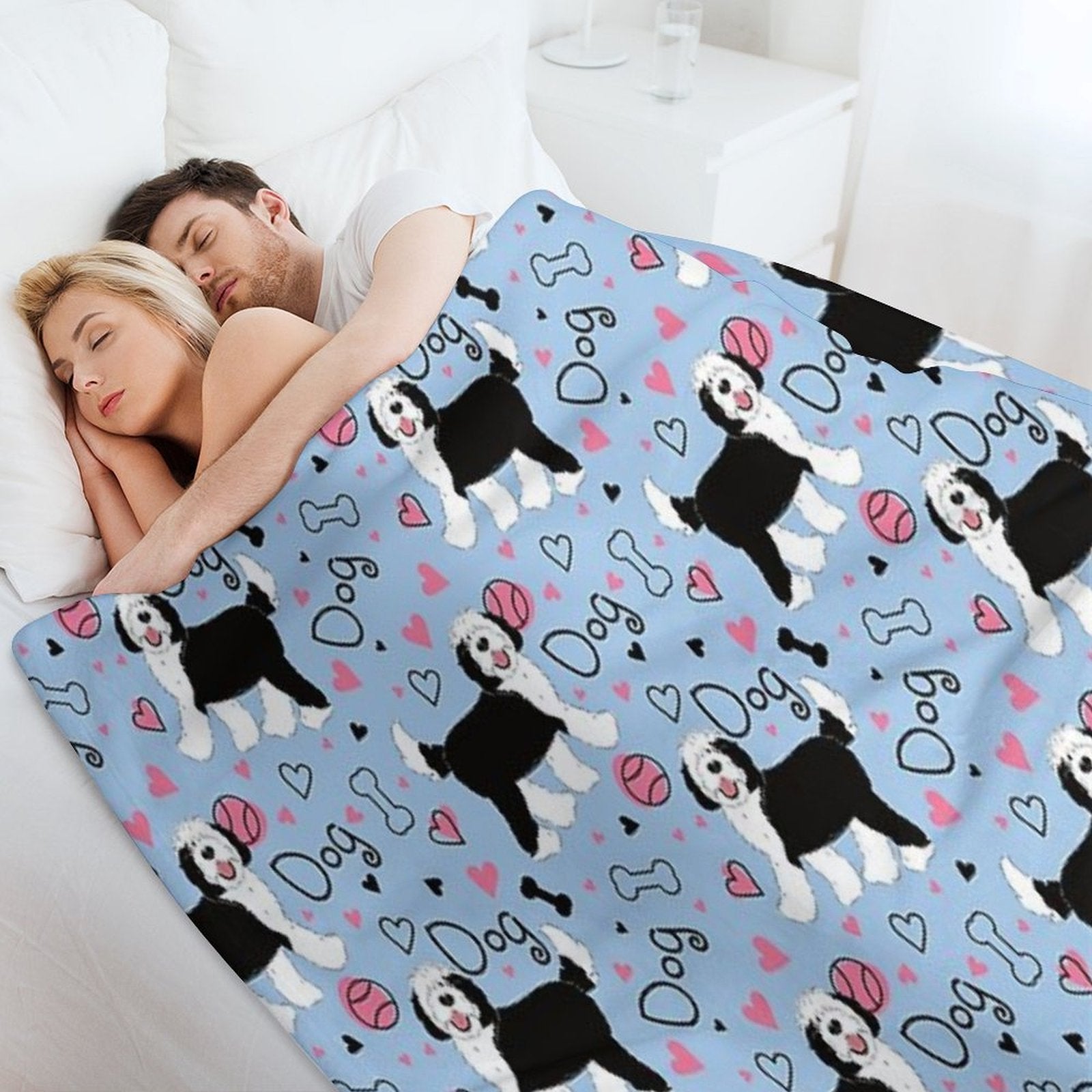Cute Black And White Sheepadoodle Puppy Machine-washable Throw Blanket