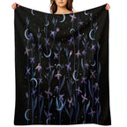 Greeting to The Moon - Matthiola Easy Care Throw Blanket