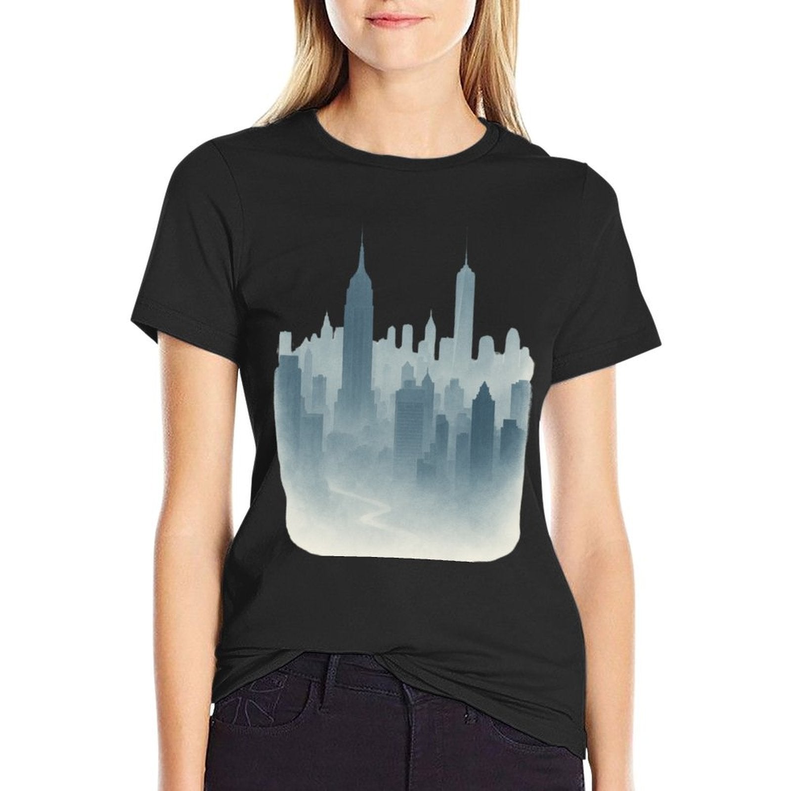 New York Skyline in Fog - Moody Cityscape  Tagless Design T-Shirt