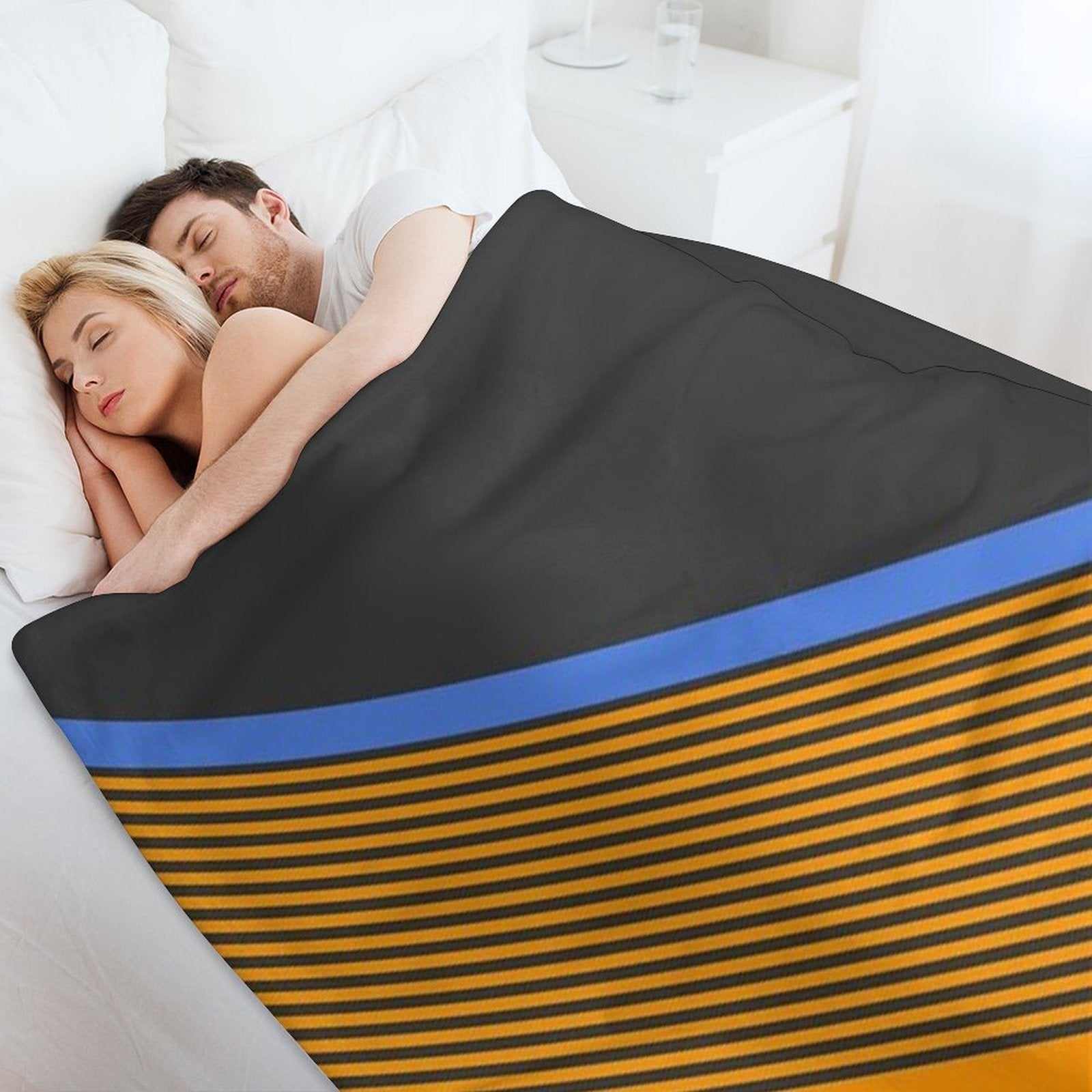 Papaya Livery 2022 Machine-washable Throw Blanket