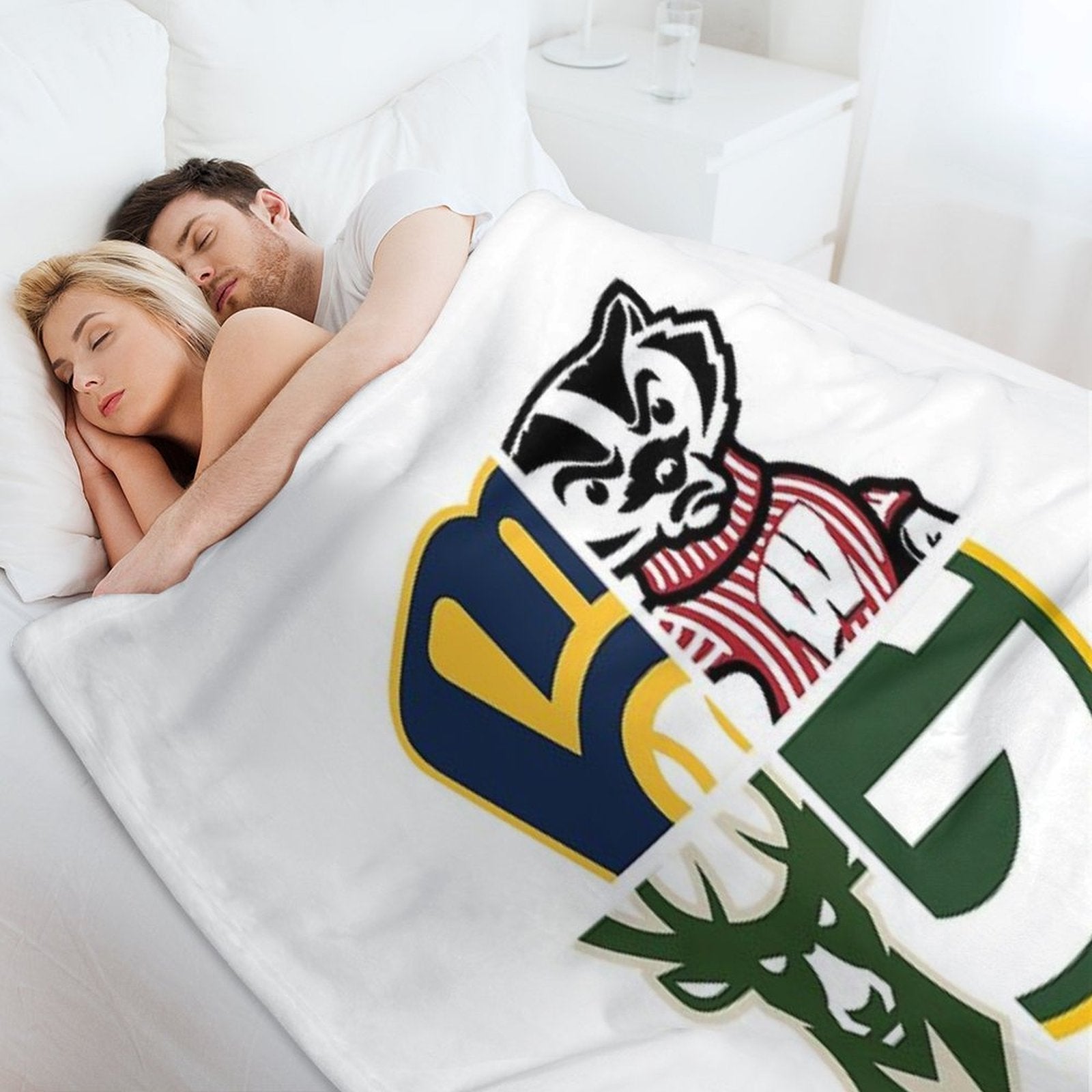 Wisconsin Sports Versatility Throw Blanket