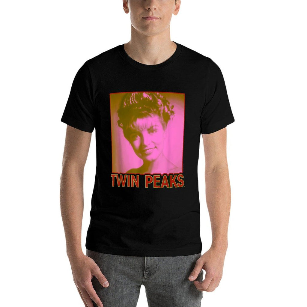 Twin Peaks Laura Palmer Pink Homecoming Photo TV Show  Lightweight T-Shirt