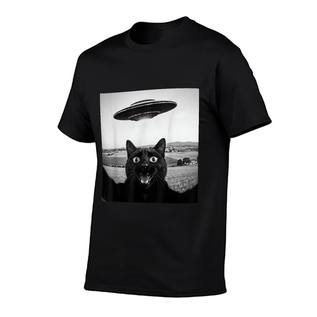 Black Cat Selfie UFO Alien Funny Gifts For Men Women Kids  Lightweight T-Shirt