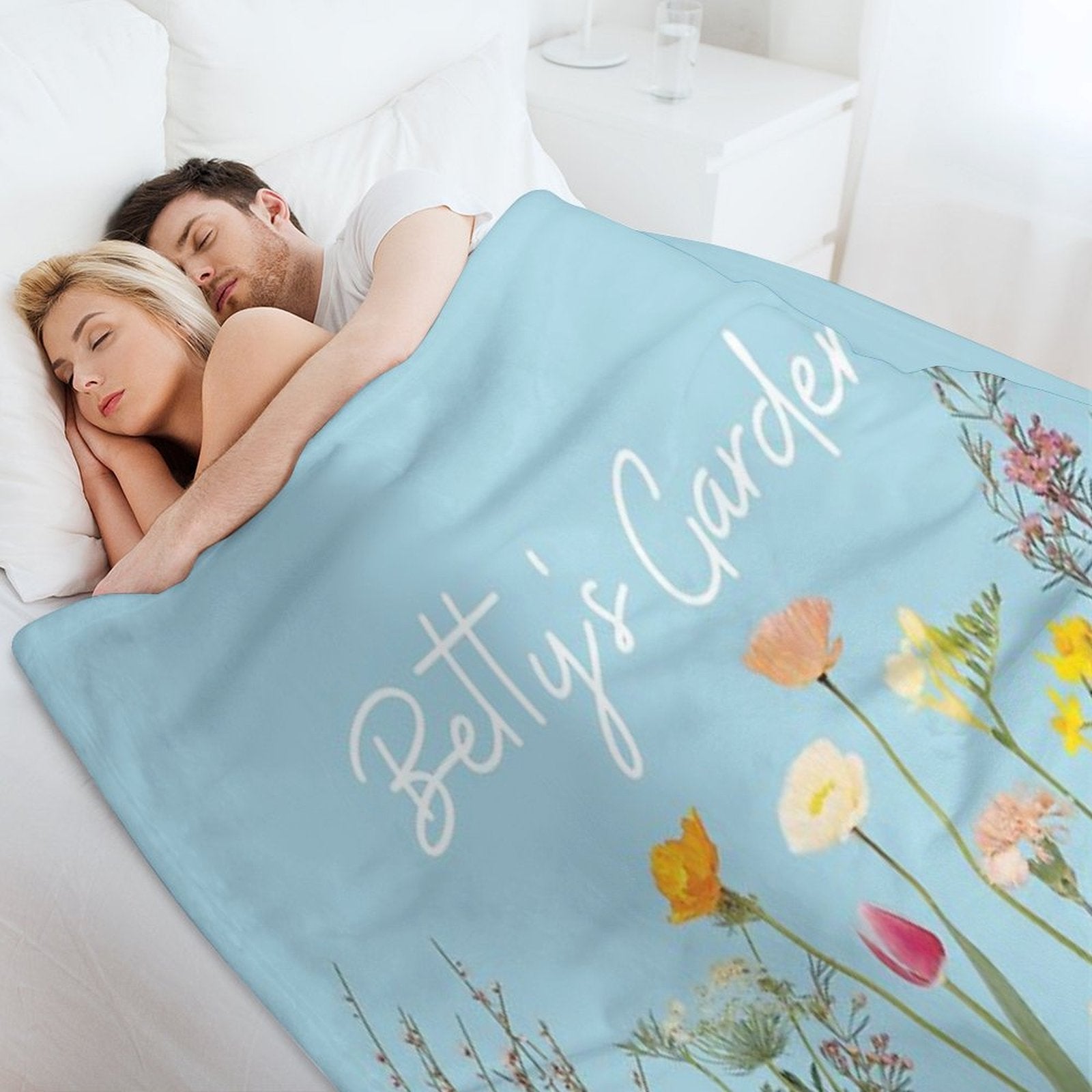 Betty's Garden Lightweight Throw Blanket