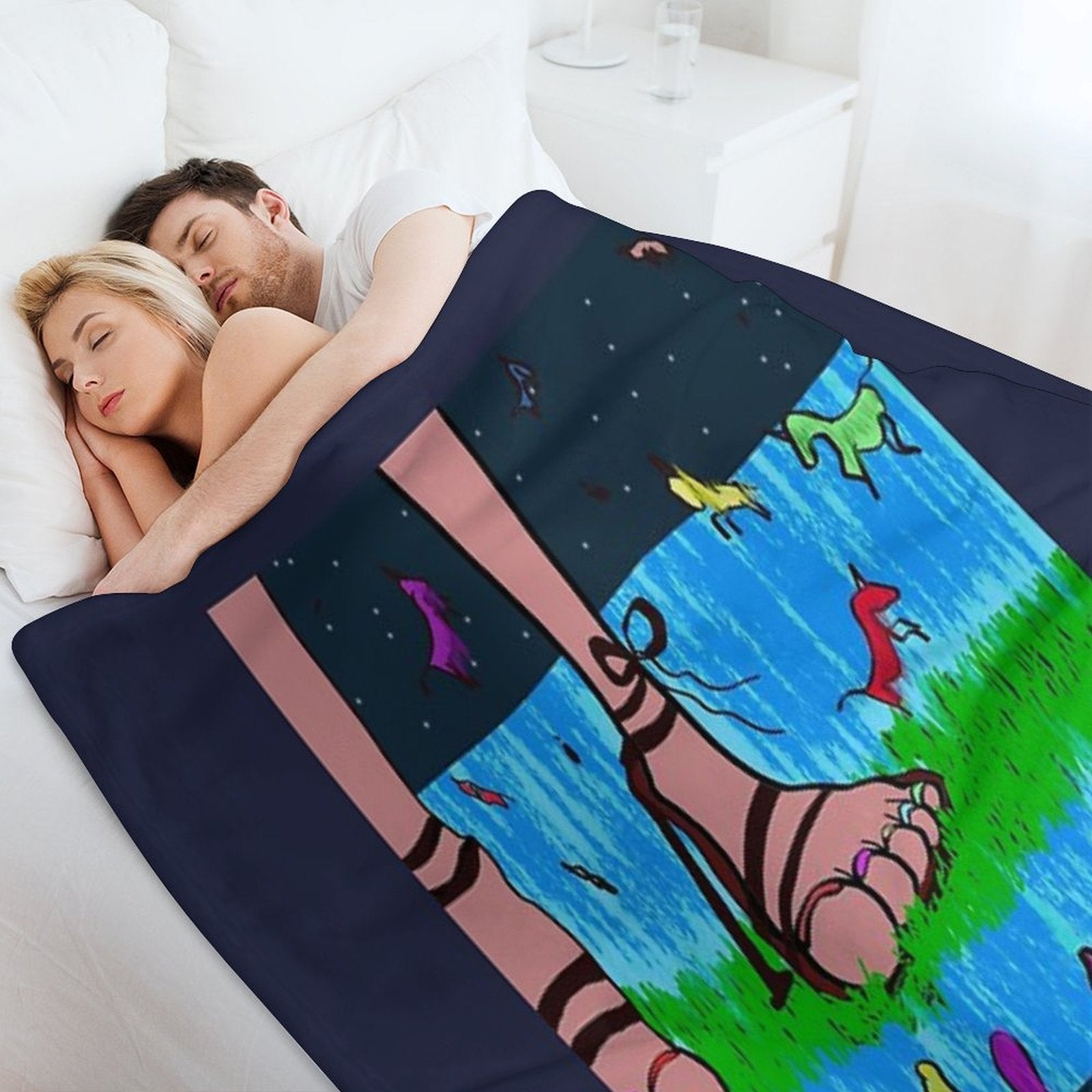 Day Dreaming Machine-washable Throw Blanket