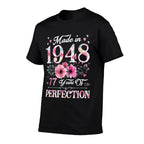77 Year Old Made In 1948 Floral 77th Birthday Gift For Women  Slim-fit Cut T-Shirt