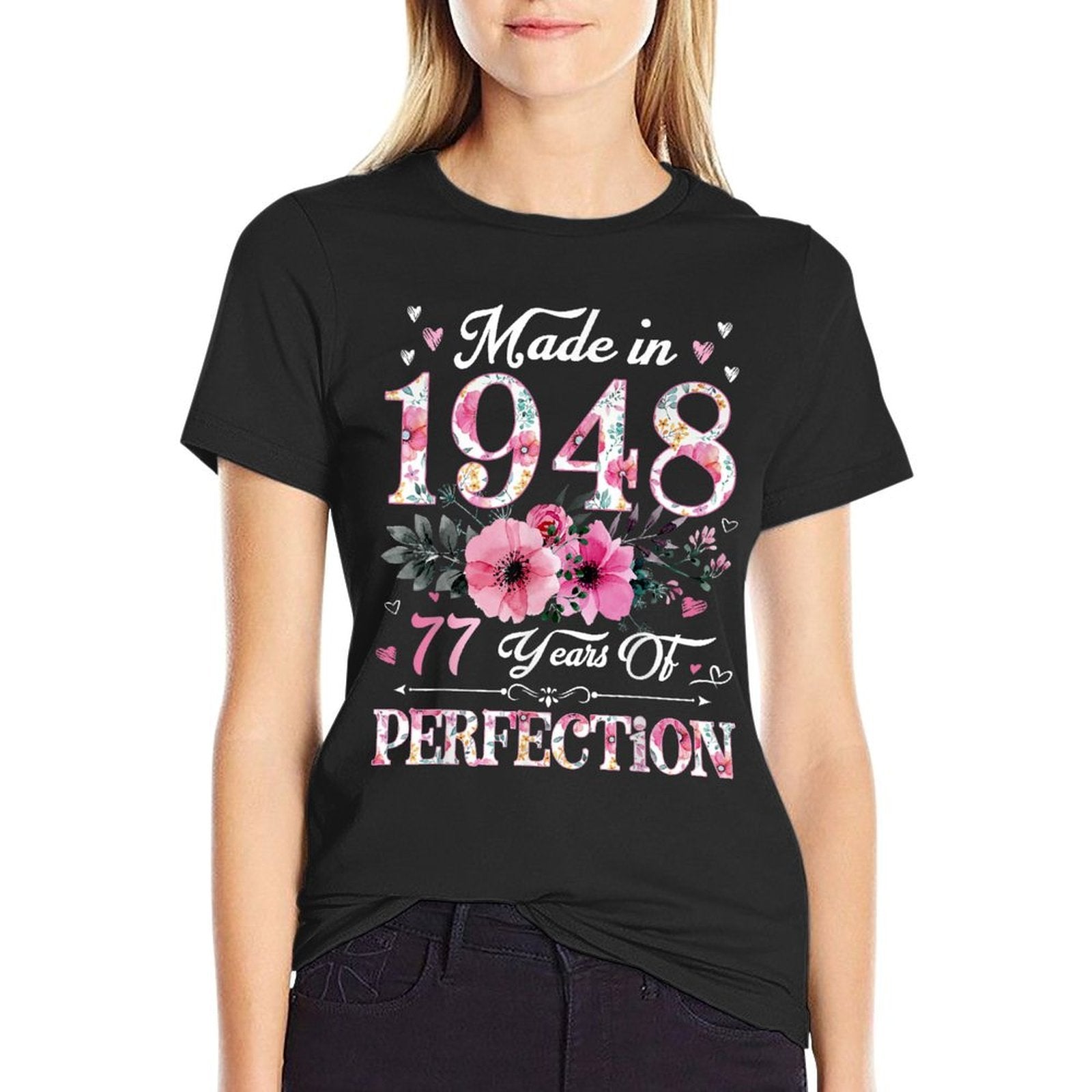 77 Year Old Made In 1948 Floral 77th Birthday Gift For Women  Slim-fit Cut T-Shirt