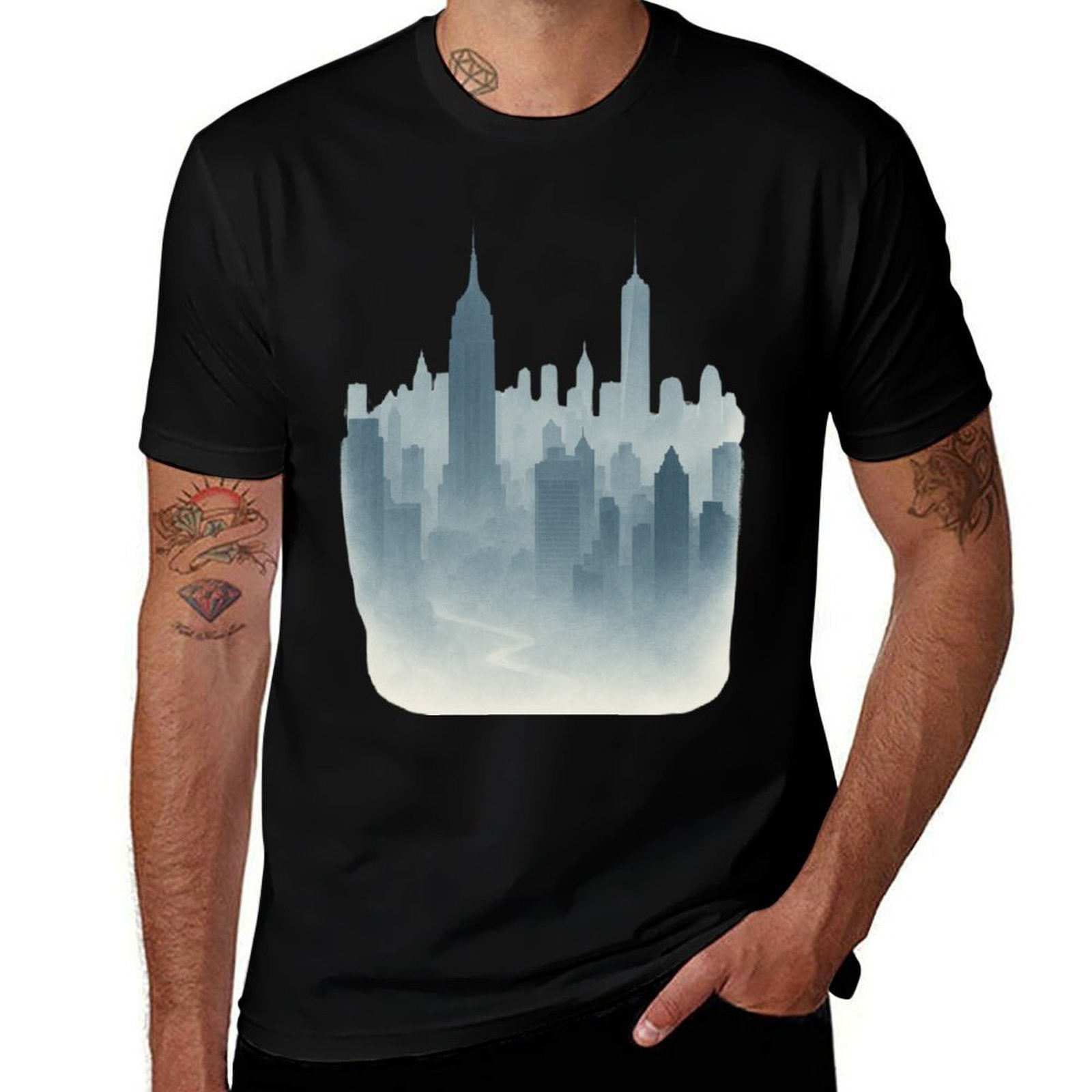 New York Skyline in Fog - Moody Cityscape  Tagless Design T-Shirt